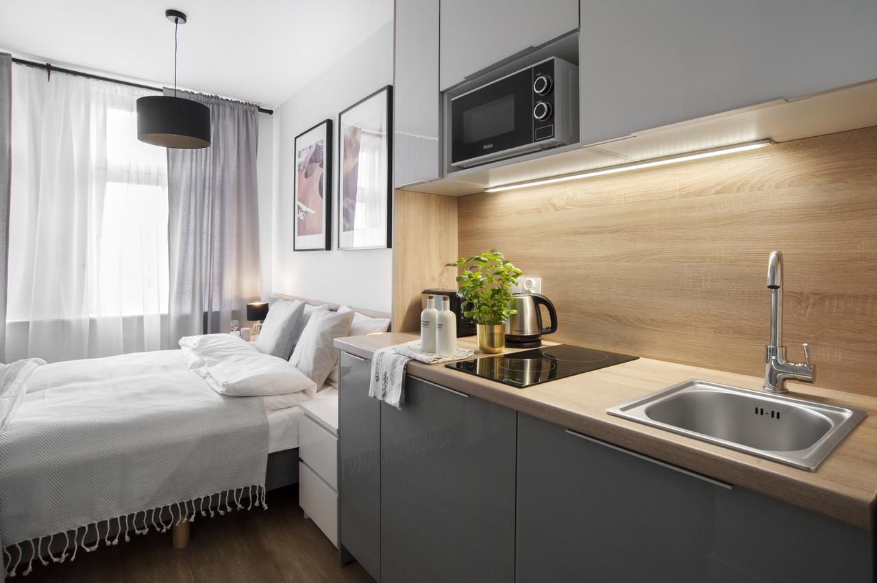 7 Continents Apartments Познан Екстериор снимка