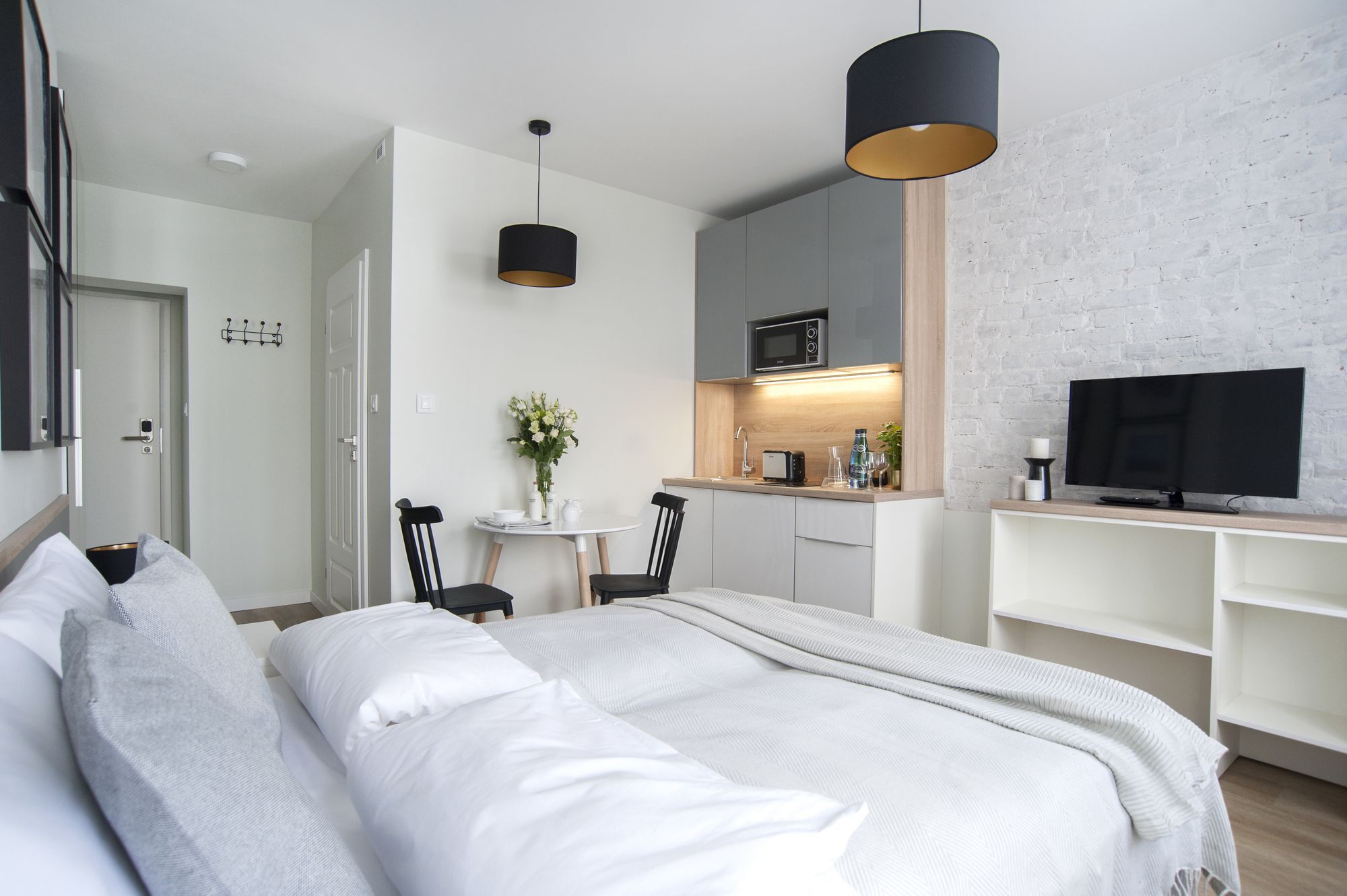 7 Continents Apartments Познан Екстериор снимка